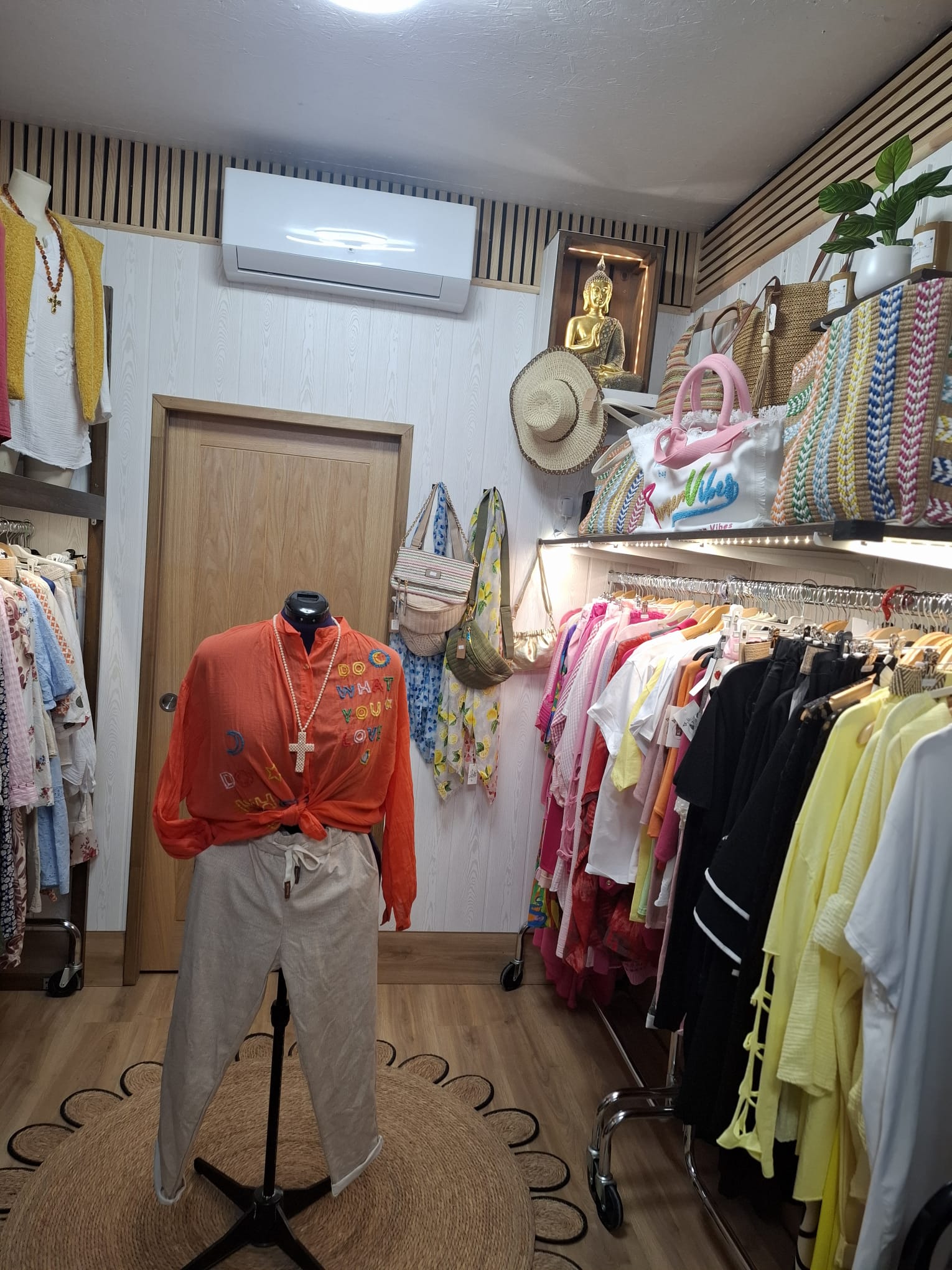 Boutique de vêtements pour femme Sauzet 26200